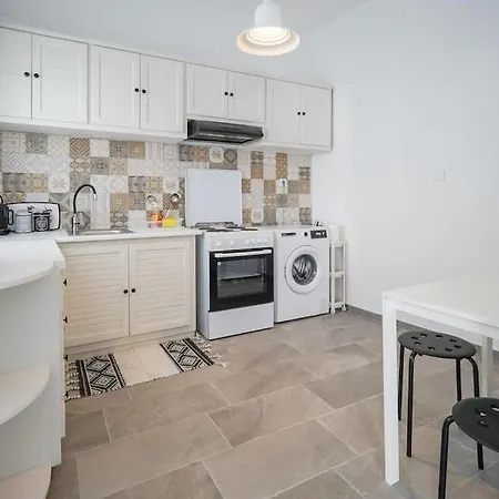 Апартаменты The Blackbird House